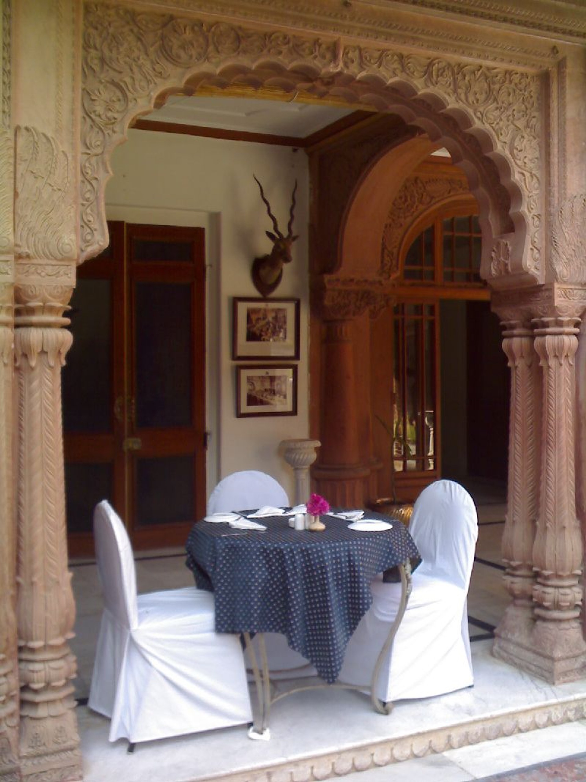 Laxmi Niwas Palace garden restaurant