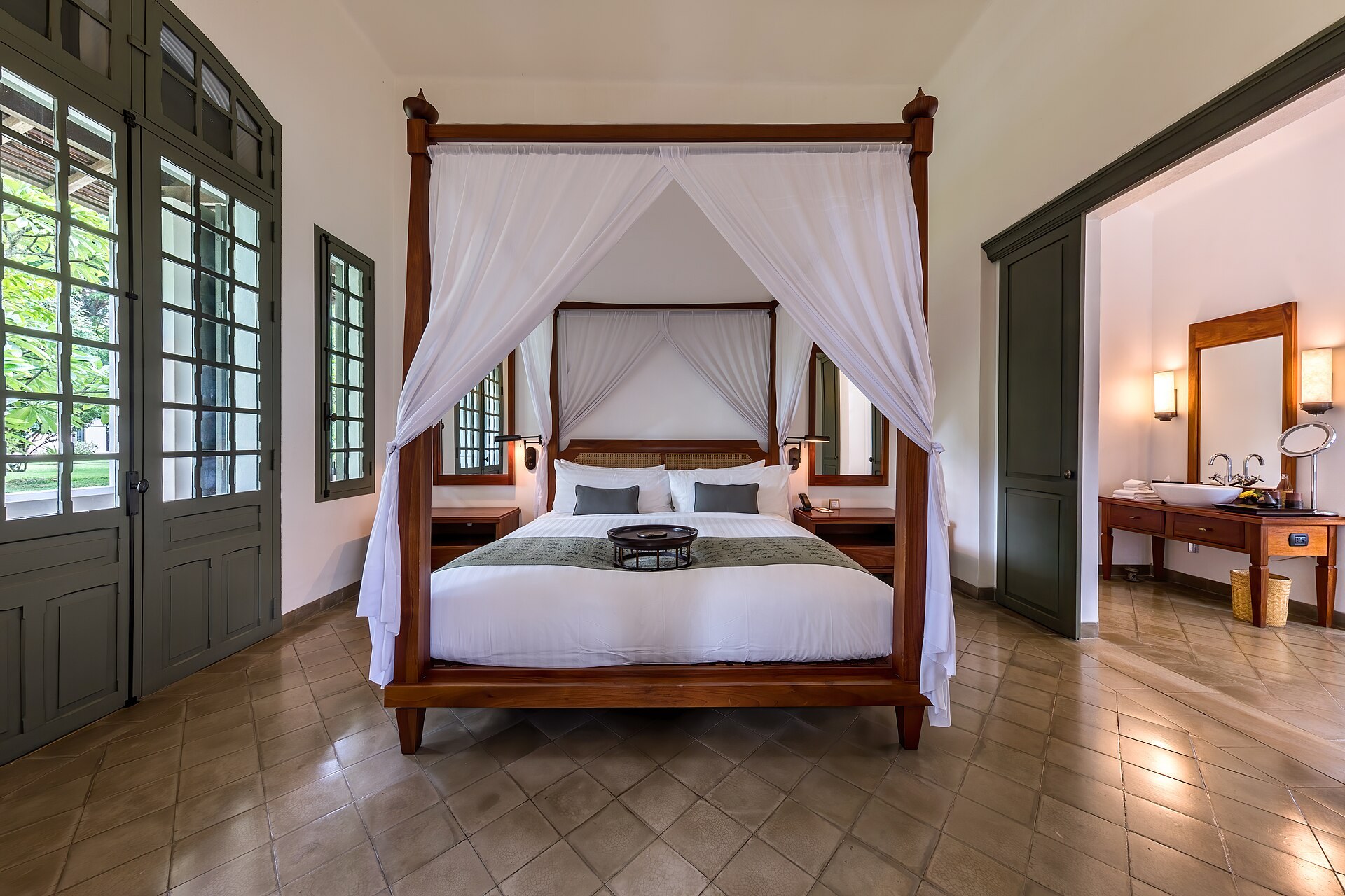 Maharaja Suite with ensuite bath